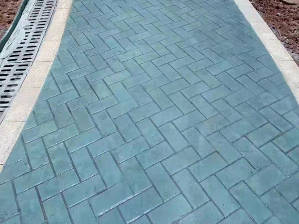 壓花地坪容易褪色嗎？壓花地坪褪色原因分析